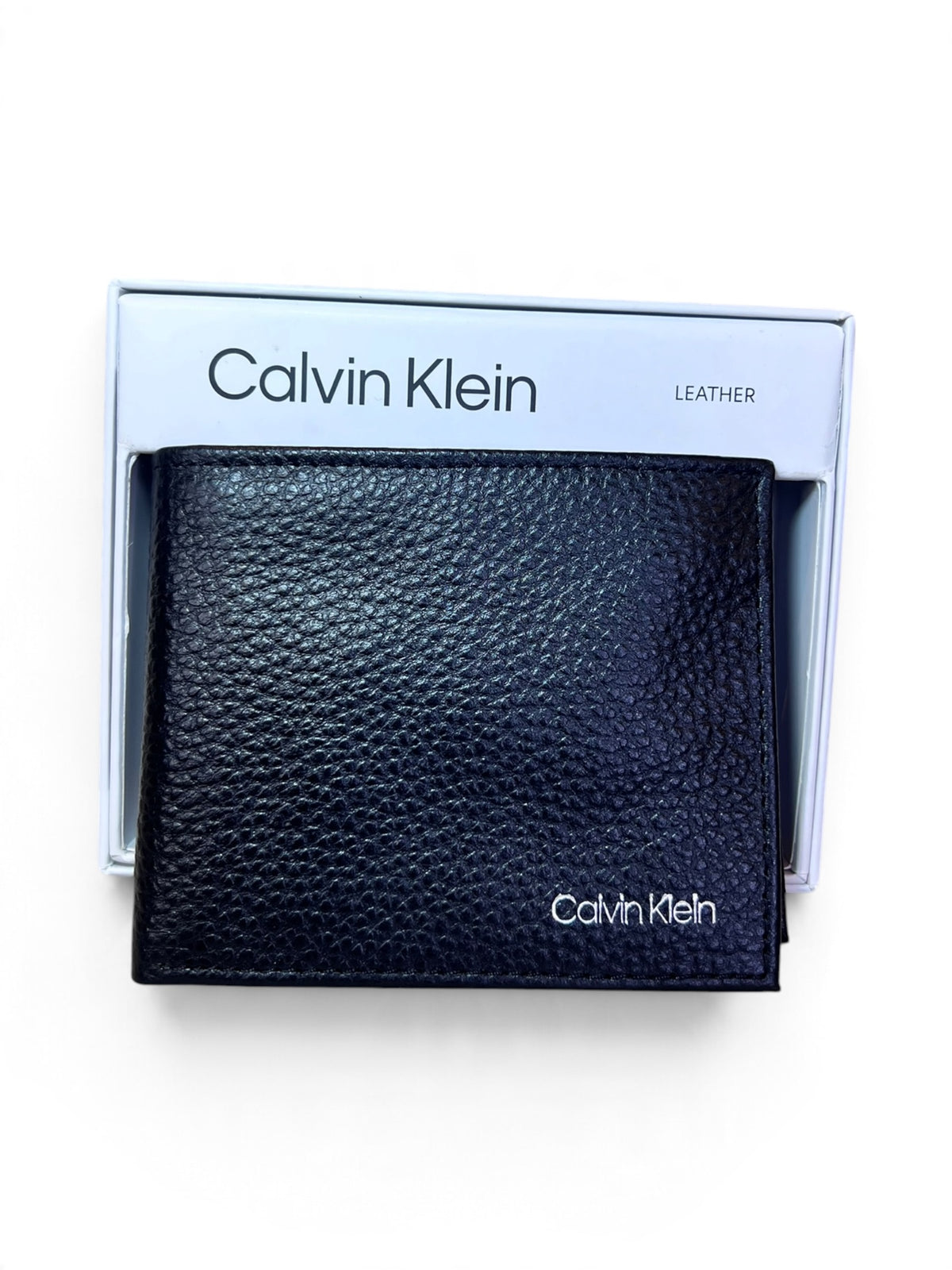 Cartera Calvin Klein negra texturizada