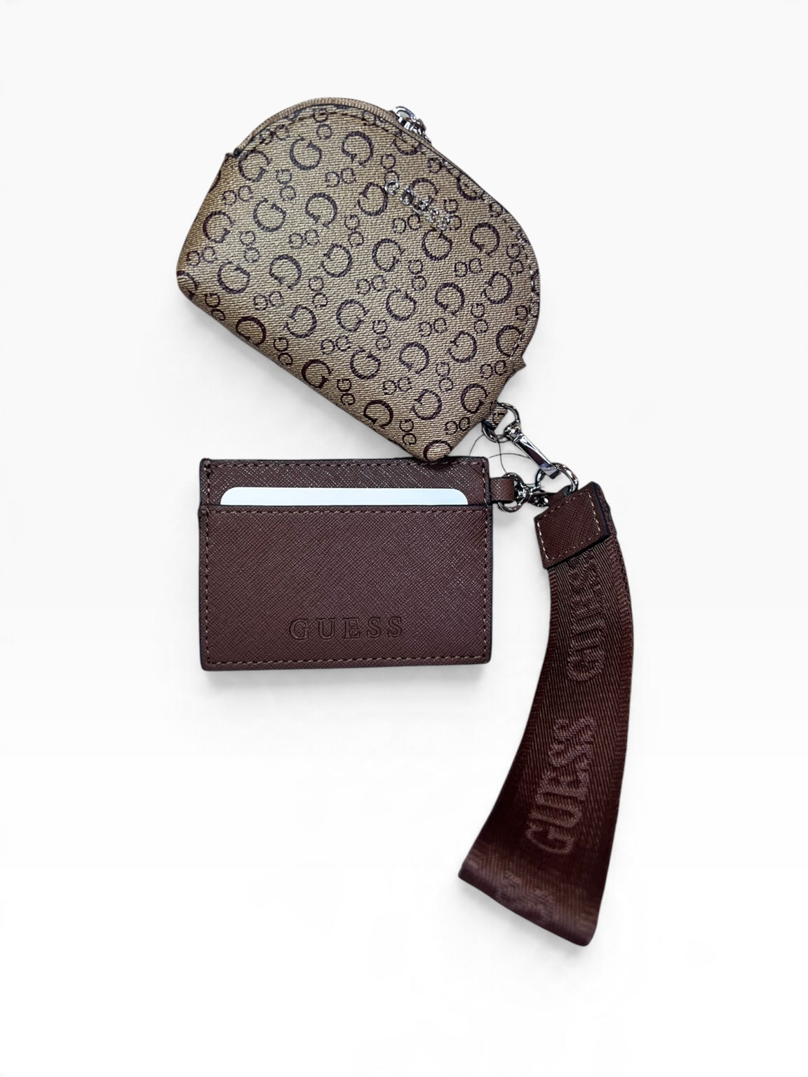 Set Guess con tarjetero café, monedero monograma y correa de muñeca