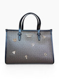 Bolsa Guess Tote café monograma con dijes