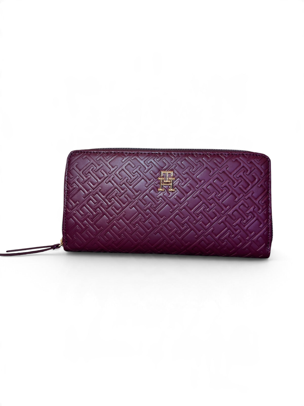Cartera Tommy Hilfiger color vino con cierre y monograma